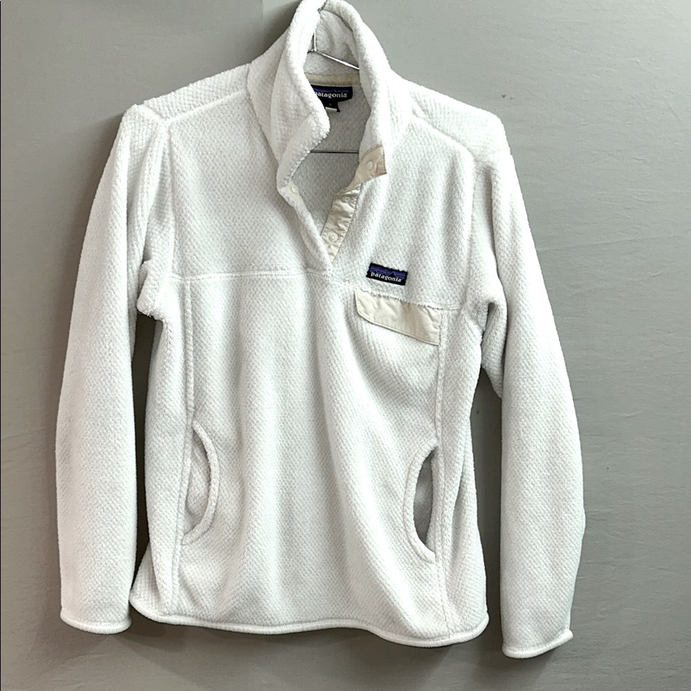 Patagonia White Fleece Quarter-Snap Pullover